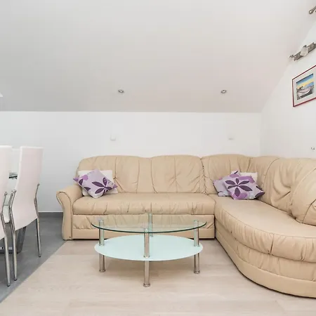 Mario Apartment Srima